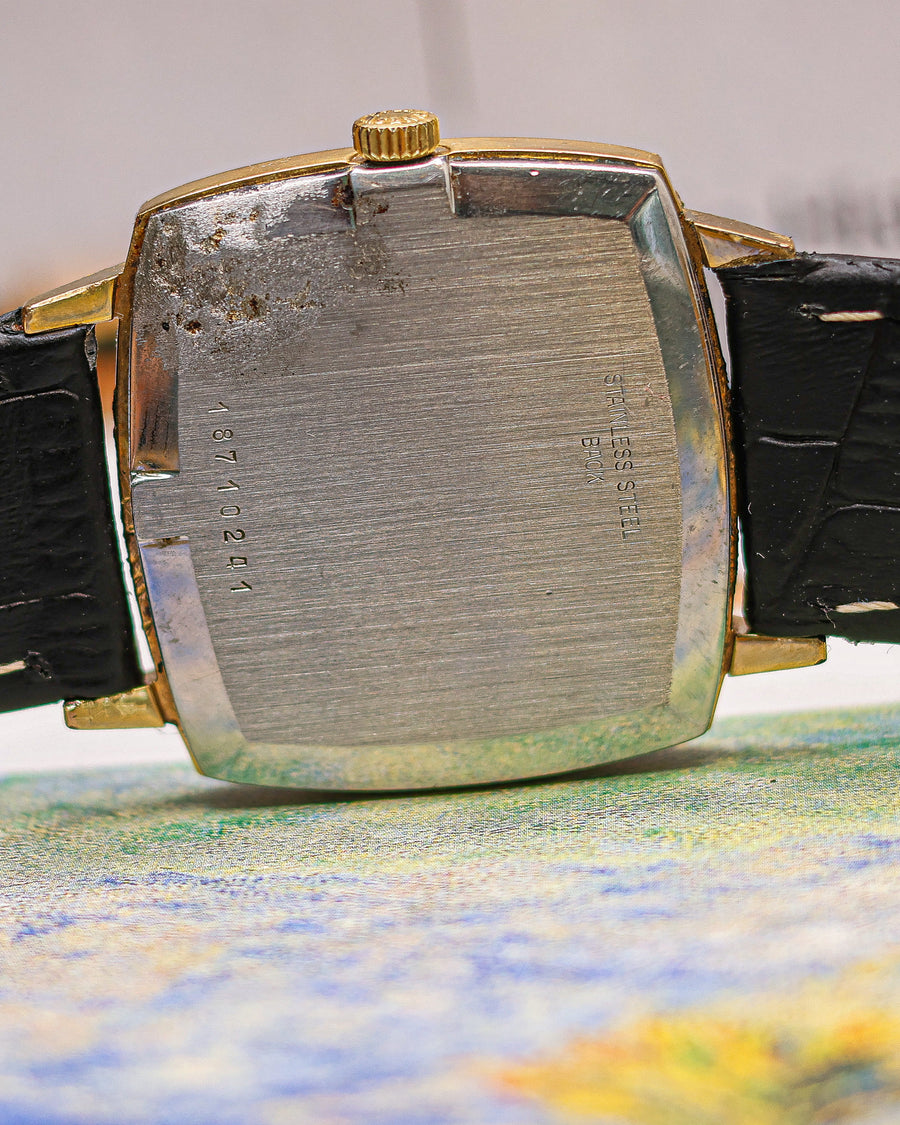 Longines Coussin cadran "Linen" Réf 187102441 (1970)