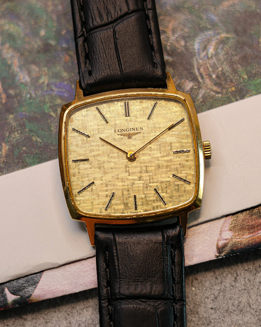 Longines Coussin cadran "Linen" Réf 187102441 (1970)