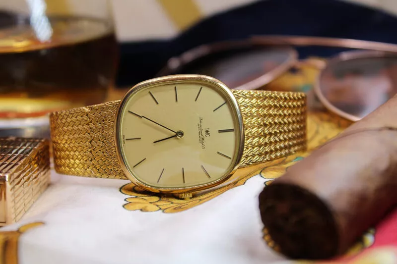 montre iwc ellipse vintage